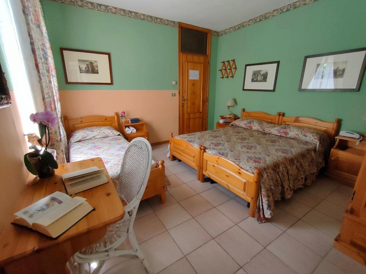 Hotel Lion Roure Turin ภายนอก รูปภาพ