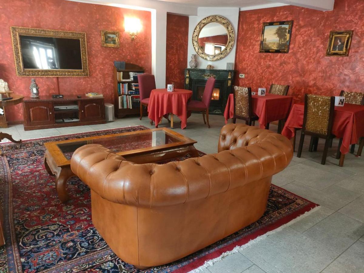 Hotel Lion Roure Turin ภายนอก รูปภาพ