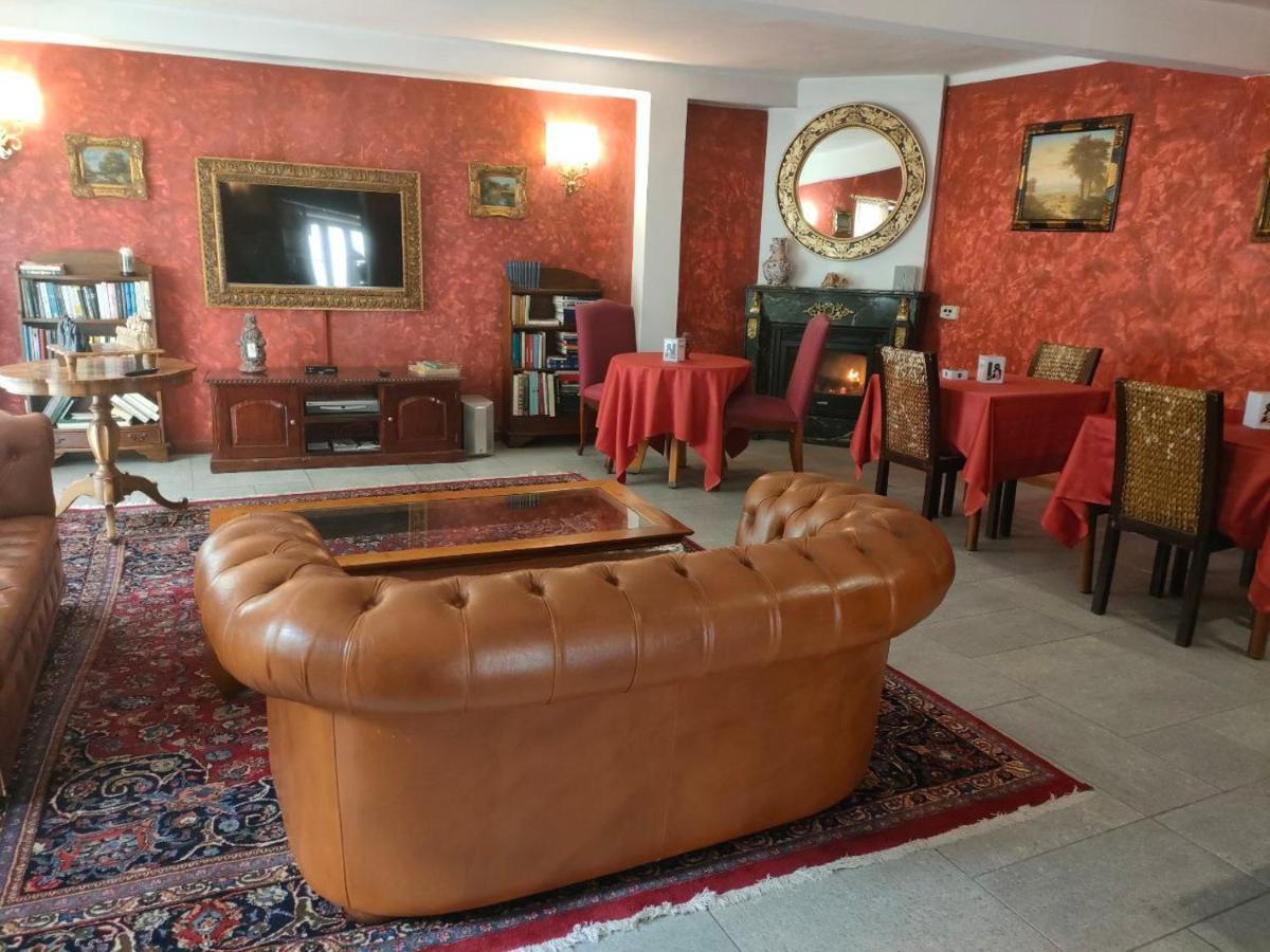 Hotel Lion Roure Turin ภายนอก รูปภาพ