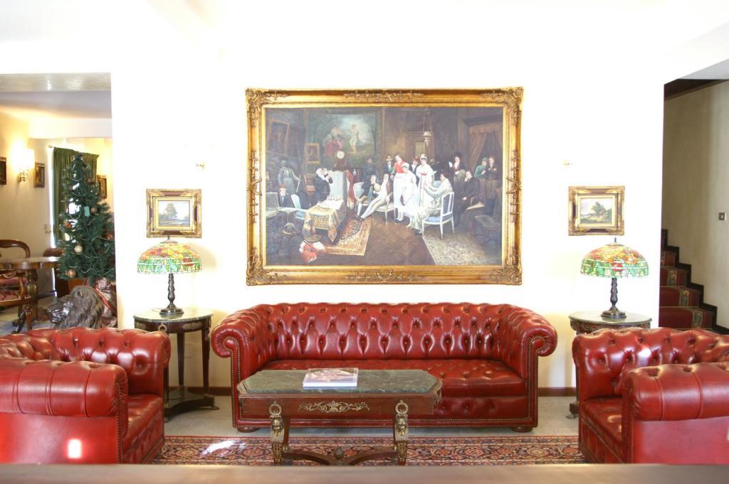 Hotel Lion Roure Turin ภายนอก รูปภาพ