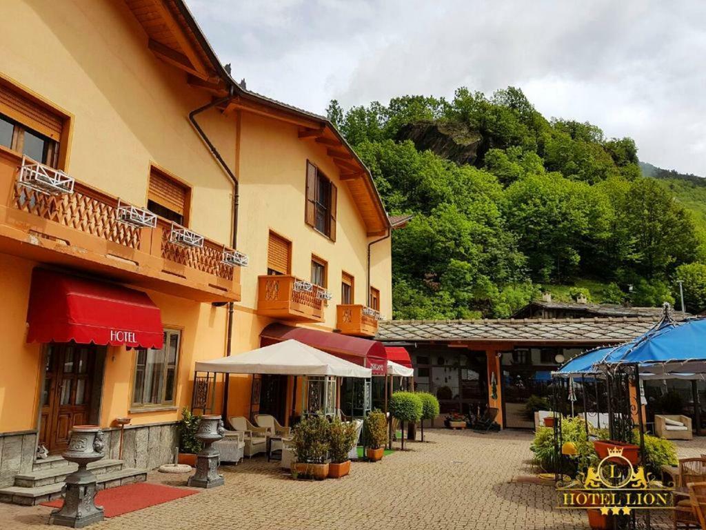 Hotel Lion Roure Turin ภายนอก รูปภาพ